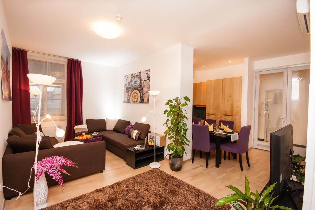 Wenceslas Square Lofts Praga Habitación foto